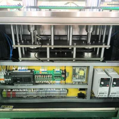 고속 자동 스크류 캡핑 기계